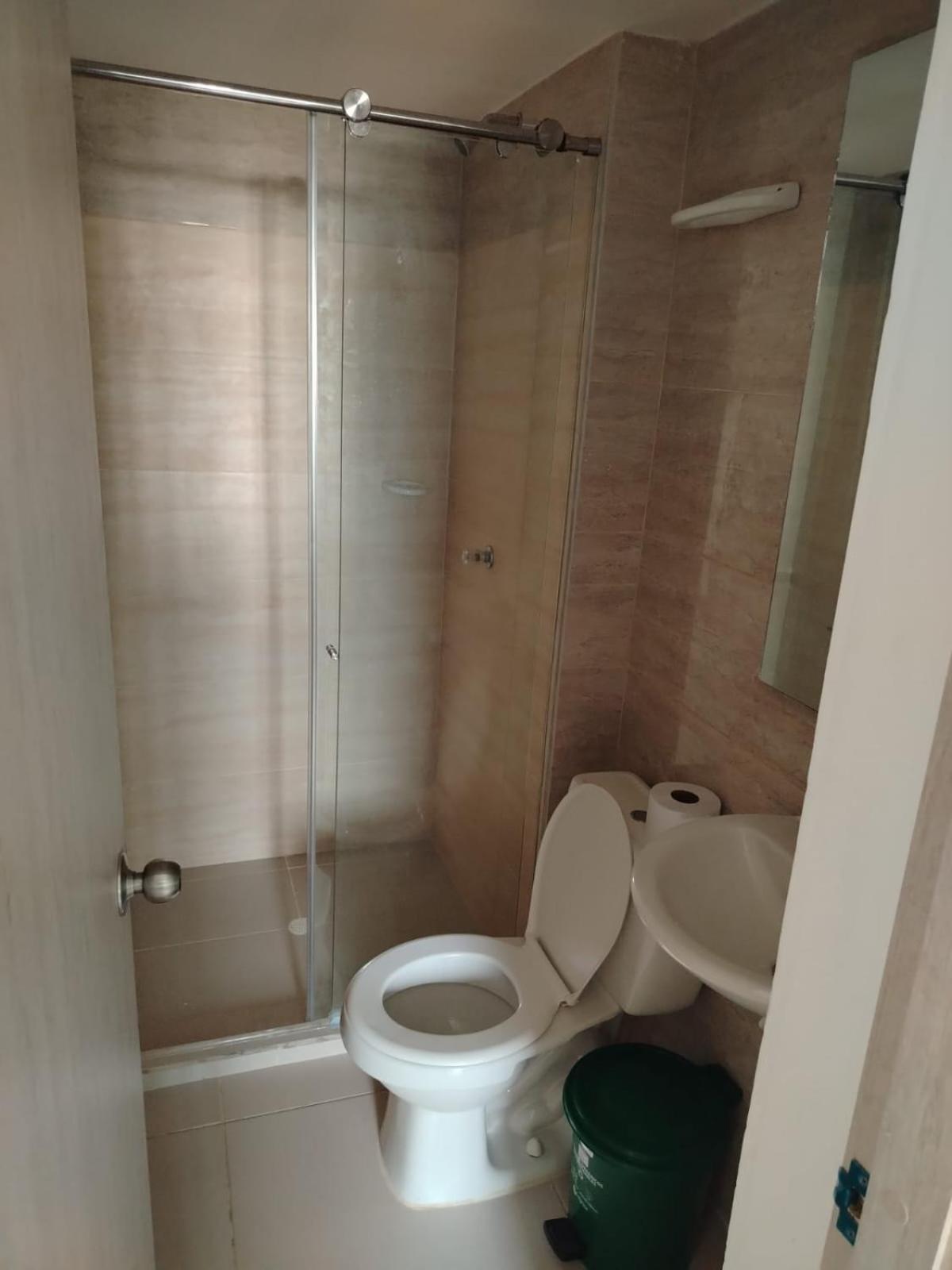 Habitación en casa particular Amobladas 811